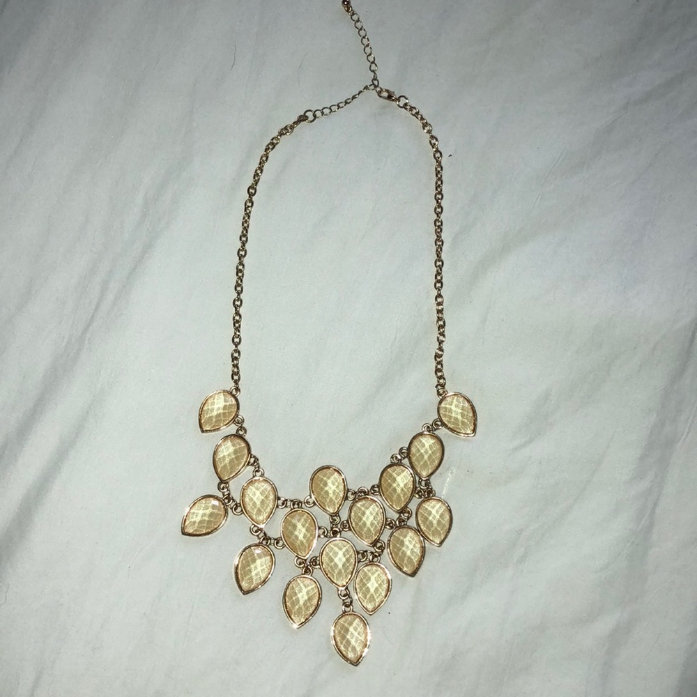 💝Charming Charlie Statement Necklace